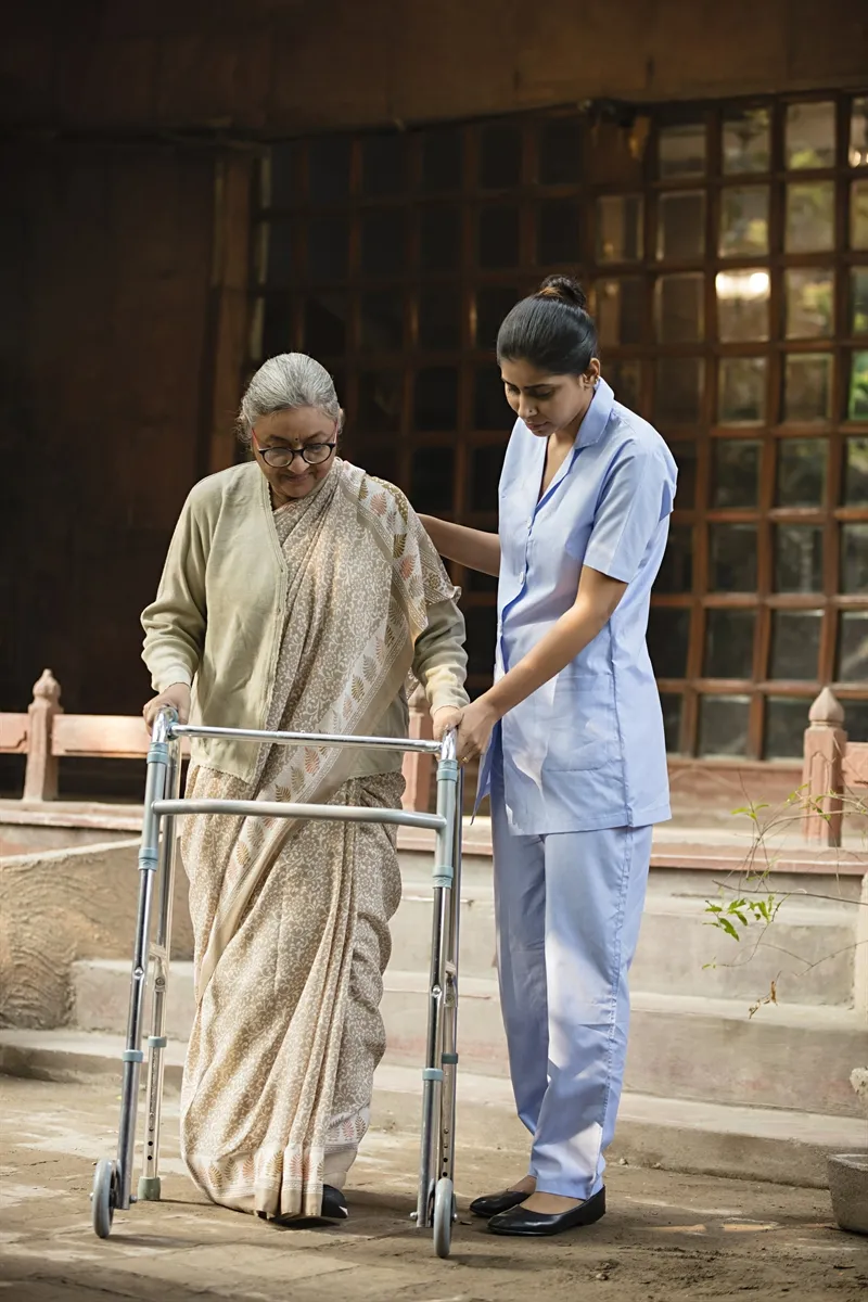 2050healthcare_bedside_caregiver